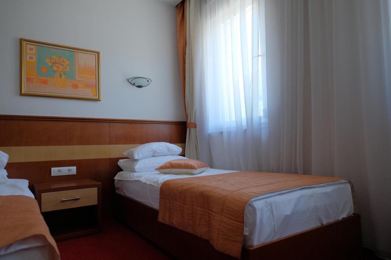 Motel Mujanic Sarajevo Mostarsko Raskrsce Exterior photo