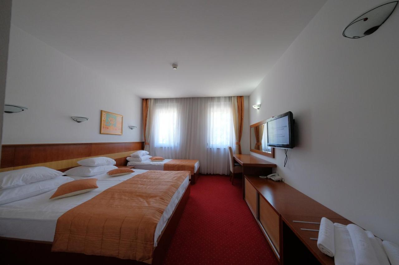 Motel Mujanic Sarajevo Mostarsko Raskrsce Exterior photo